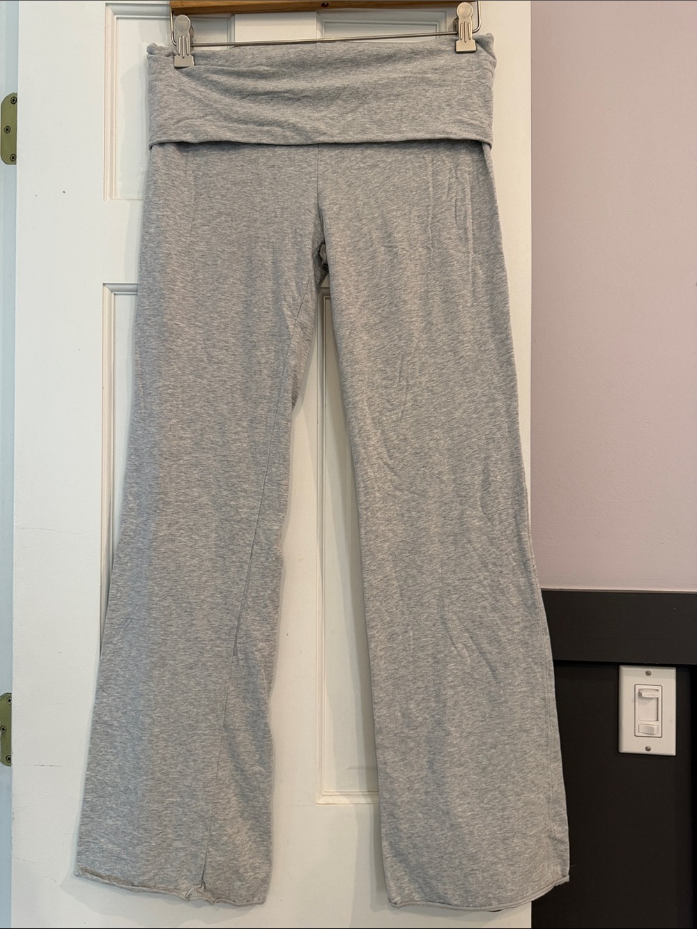 Skims women’s Fold-Over Waist Grey Yoga Pants